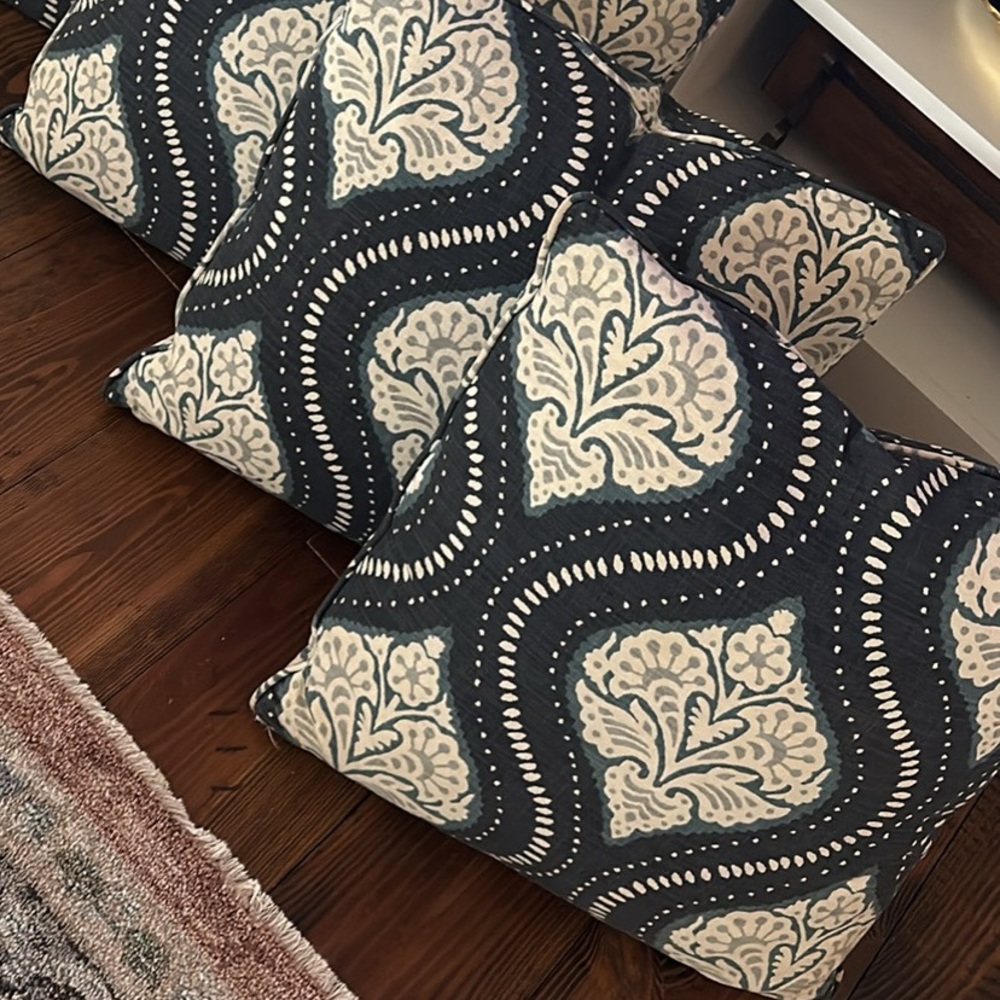 Throw Pillows